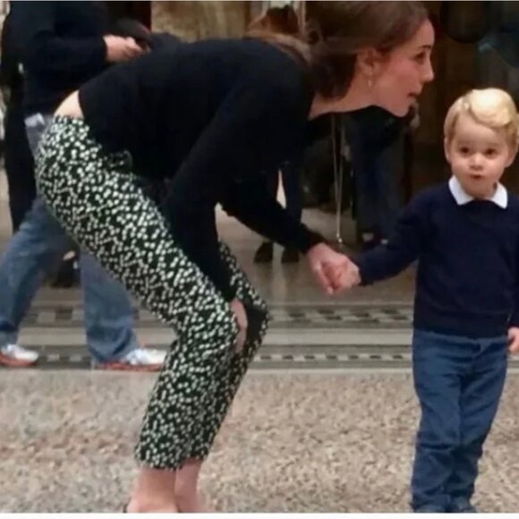 Zara Basic Snow Drop FLORAL Chino Trousers. BROWN Belt  SIZE 2 - Picture 5 of 7